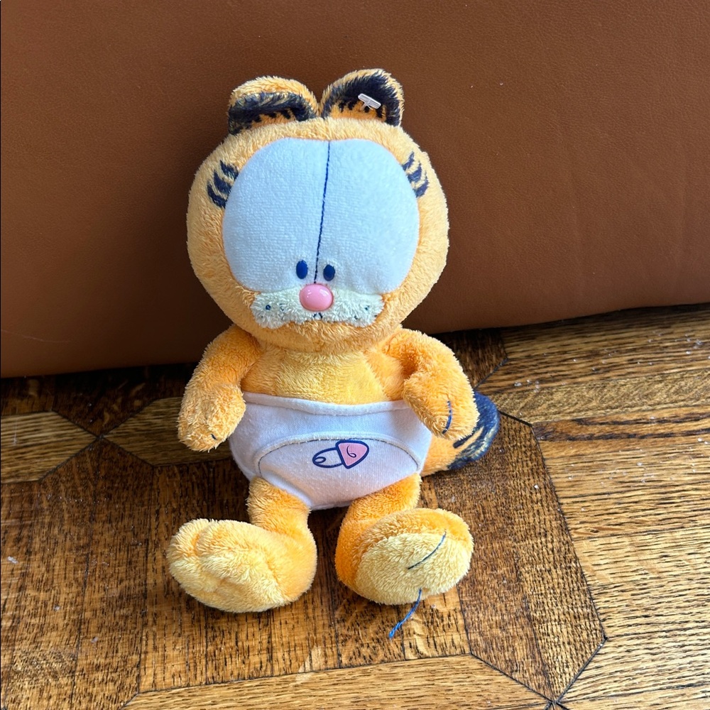 Ty Garfield Baby in Diaper Beanie Baby 2010